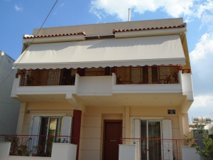 τέντα με βραχίονα